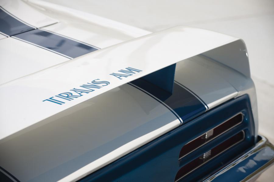Детали интерьера Pontiac Firebird Trans Am Coupe (2337) 1969 года  (фото 10 из 56)